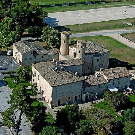 Hotel San Claudio Corridonia Exterior foto