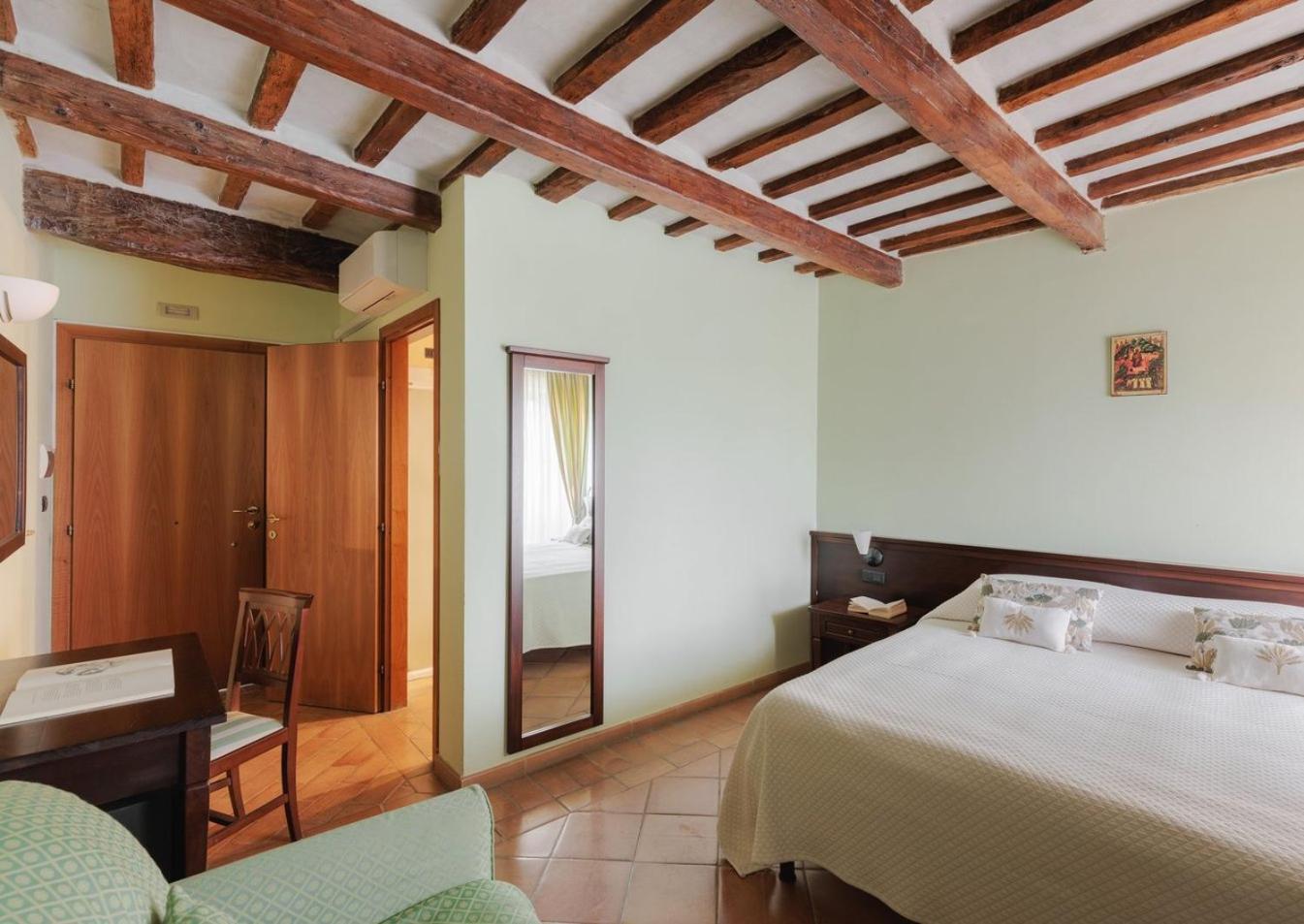 Hotel San Claudio Corridonia Exterior foto